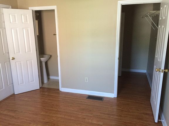 3rd image of 239 McDaniel Dr APT 8