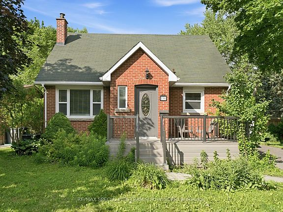 2nd image of 156 Mill St S