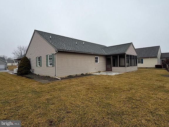 5th image of 4 Rosemont Dr