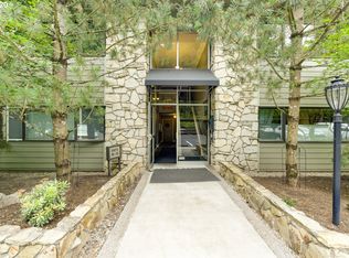 1500 SW Skyline Blvd APT 19, Portland, OR 97221