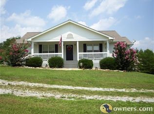 165 Garnet Dr, Dahlonega, GA 30533