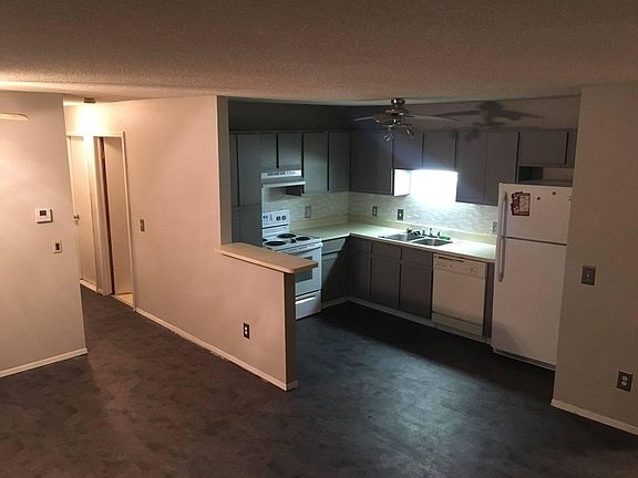 2nd image of 15020 Island Dr