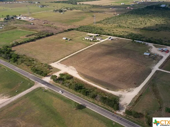 7044 Fm 1044, Marion, TX 78124