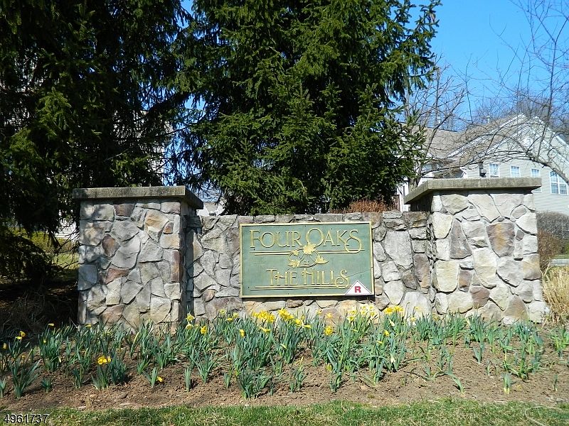 49 Four Oaks Rd, Bedminster, NJ 07921 Zillow