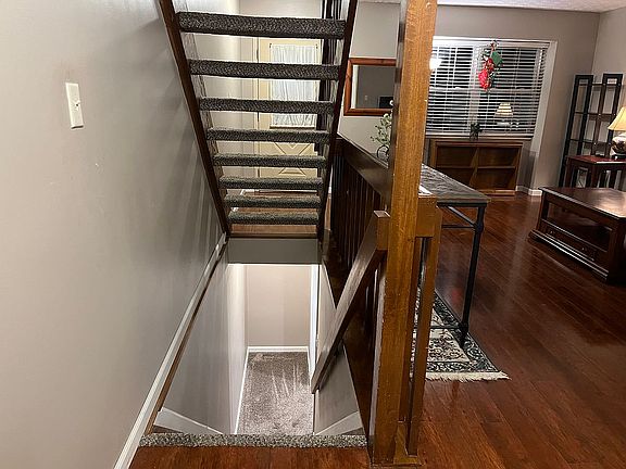 5th image of 7855 Malton Ln