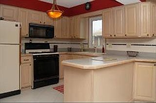 3rd image of 10038 Estelle Dr