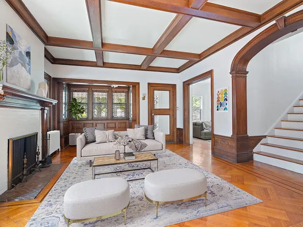 481 E 18th St, Brooklyn, NY 11226