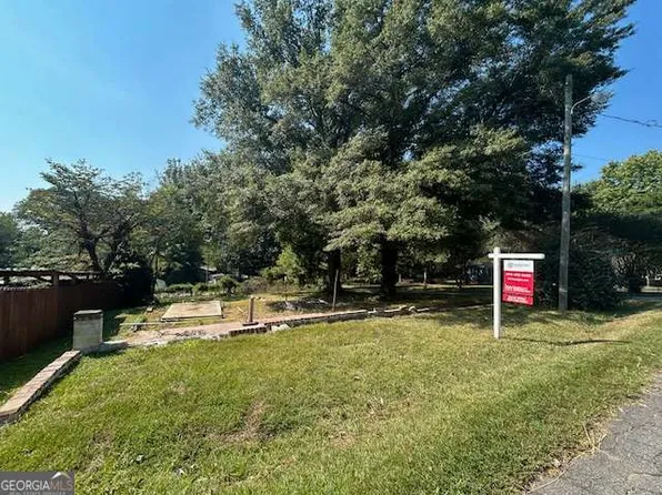 124 Main Lake Dr, Acworth, GA 30102