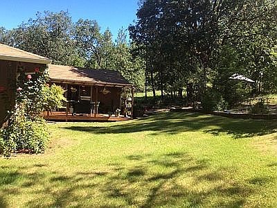 Backyard & deck w/hot-tub