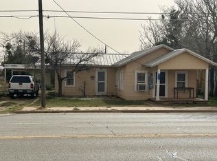 117 W 10th St, Robert Lee, TX 76945