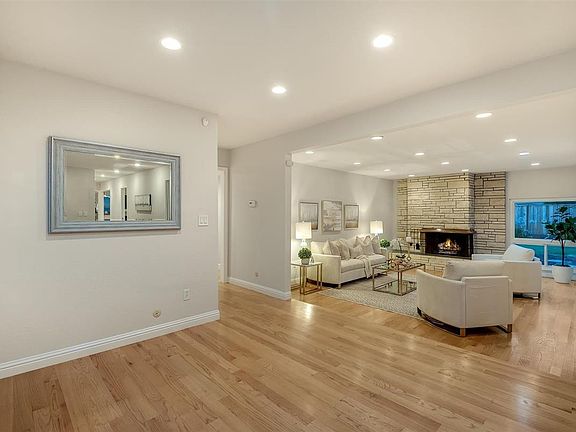 5th image of 1361 Winona Dr