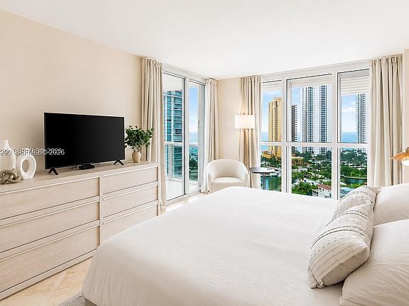 3rd image of 16500 Collins Ave APT 1752