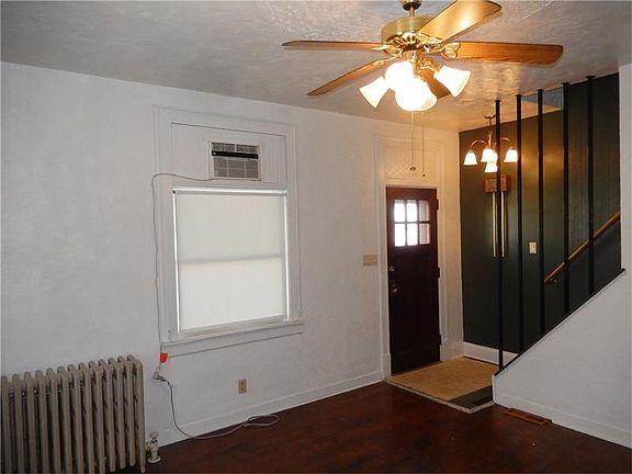 5th image of 722 Sidney St