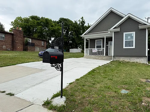 2617 Herman St Photo 1
