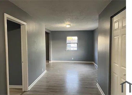 3 bed, 1100 sqft, $1,350 — Photo 4