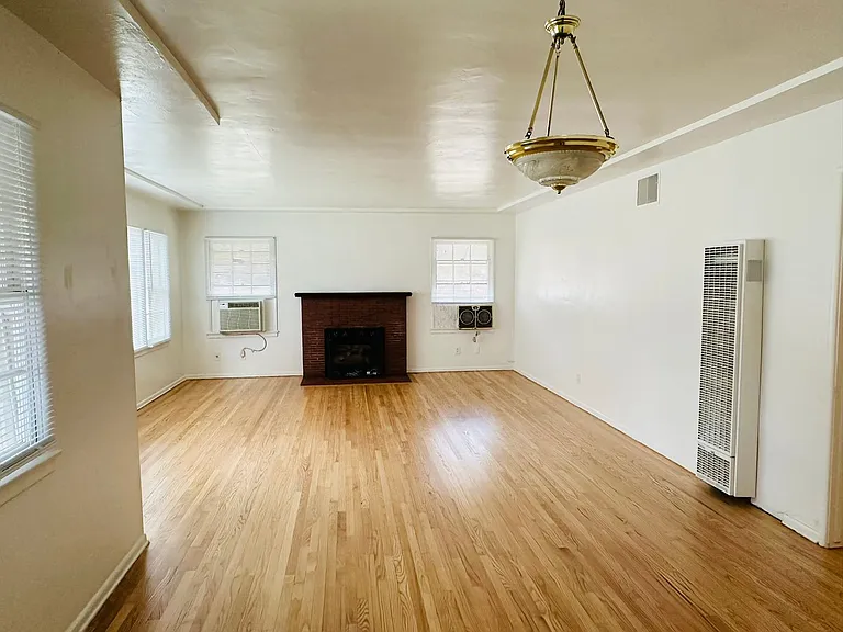 503 W Lugonia Ave — Photo 8