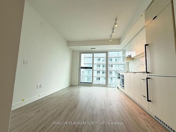 2nd image of 252 Church St #2906