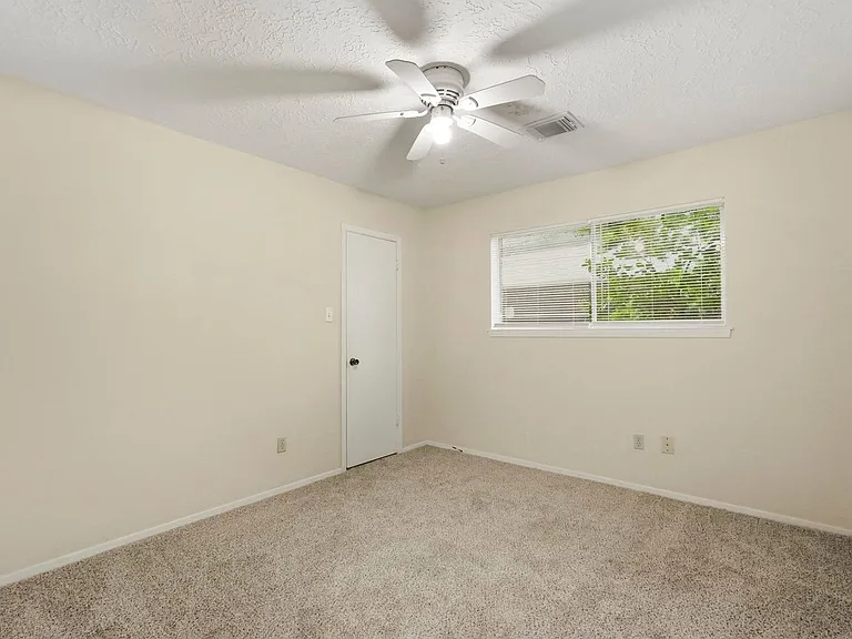 423 Pickford Dr — Photo 14