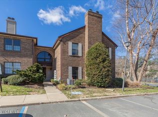 114 Wellington Pl, Aberdeen, NJ 07747