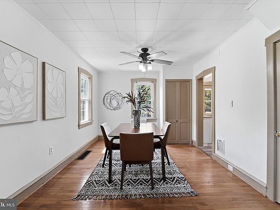 5th image of 108 Ardmore Ave