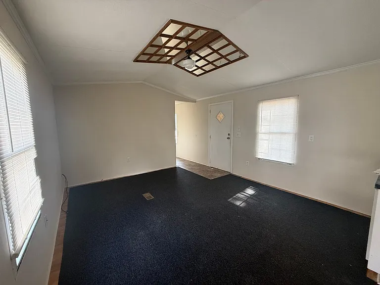 5116 Bear Trap Rd NW — Photo 2