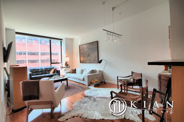 Rented by Kian Realty | media 13