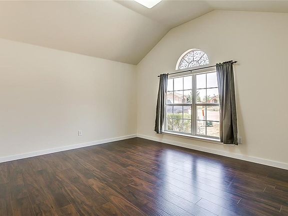 5th image of 12429 Hunters Cabin Ct