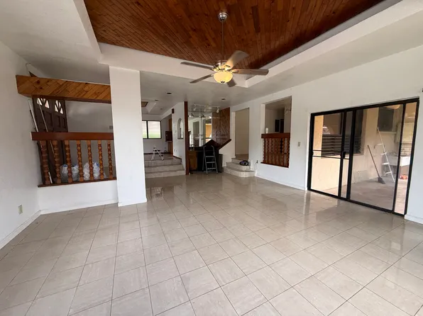 94-501 Apii St, Waipahu, HI 96797