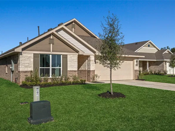 229 Bryan Way, Angleton, TX 77515