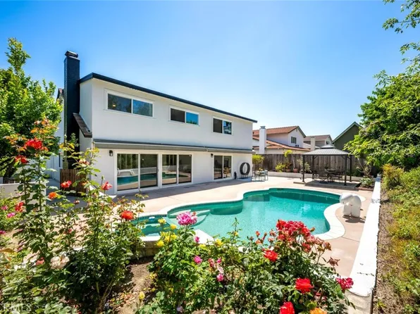 25121 Ericson Way, Laguna Hills, CA 92653