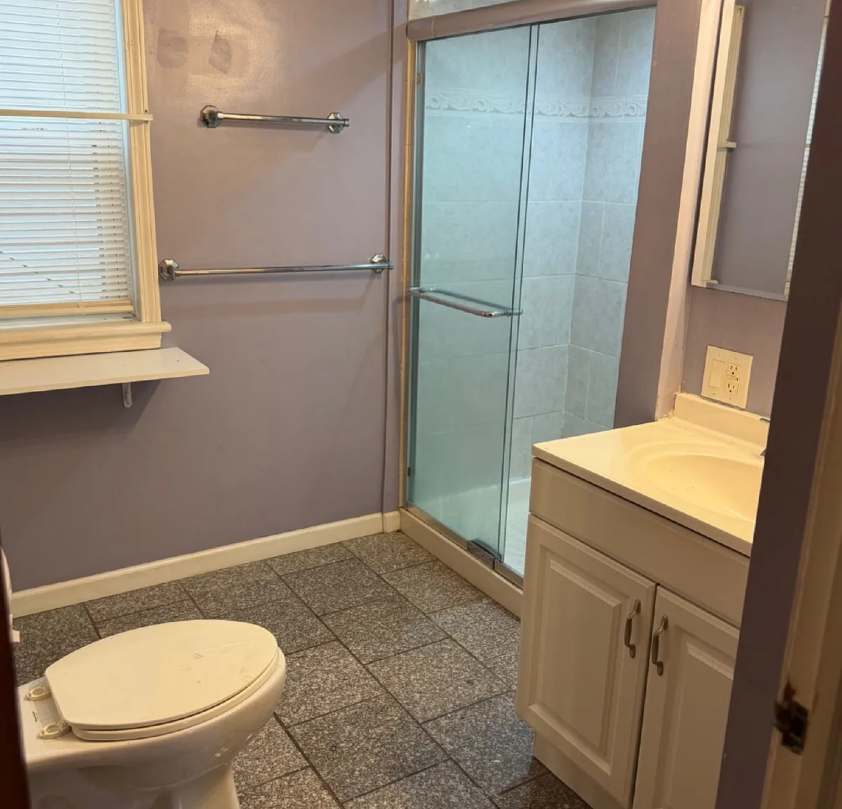 3 bed, 1.0 bath, $1,195 — Photo 4