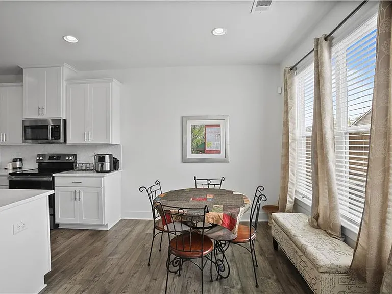 7637 Avalon Blvd — Photo 17