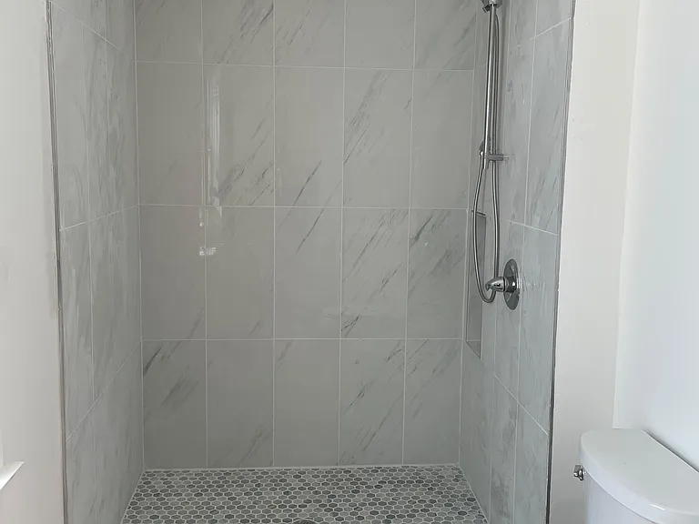 109 Marble Ave — Photo 7