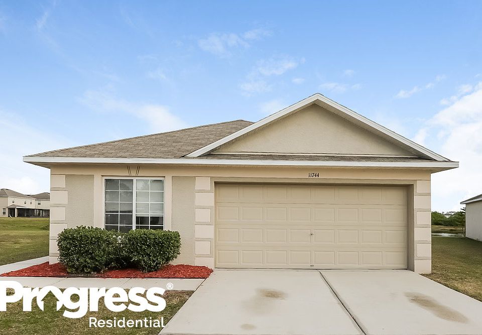 1st image of 11744 Lynmoor Dr
