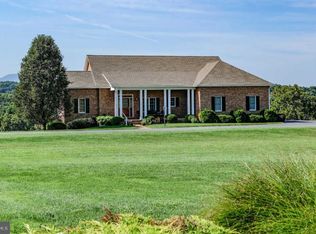 214 S Hatcher Dr, Front Royal, VA 22630