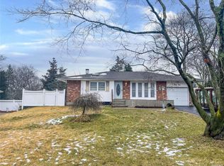 35 Joy Rd, Selden, NY 11784
