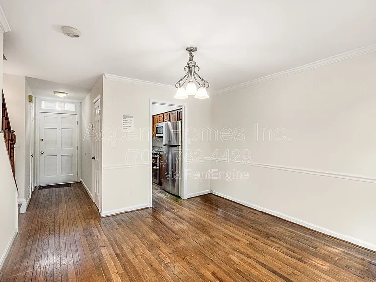 449 Old Town Ct — Photo 7
