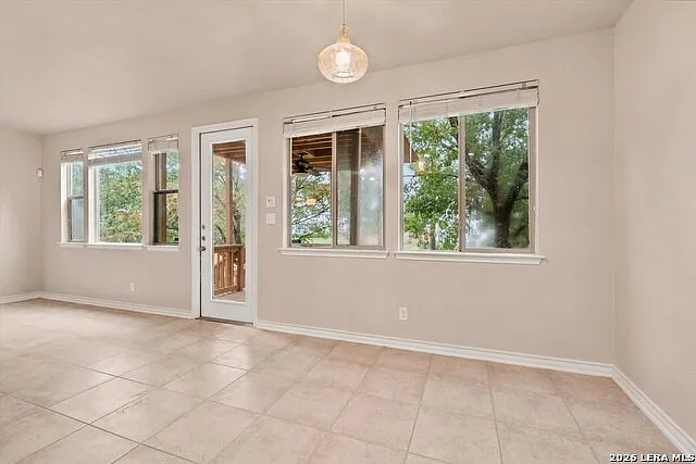 4110 Woodbridge Way — Photo 12