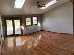 515 W Knoll Crest Dr, Peoria, IL