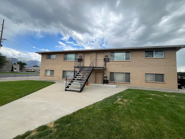 197 W 290 N #197 — Photo 11