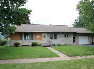 124 Henford Ave, Kingsford, MI 49802