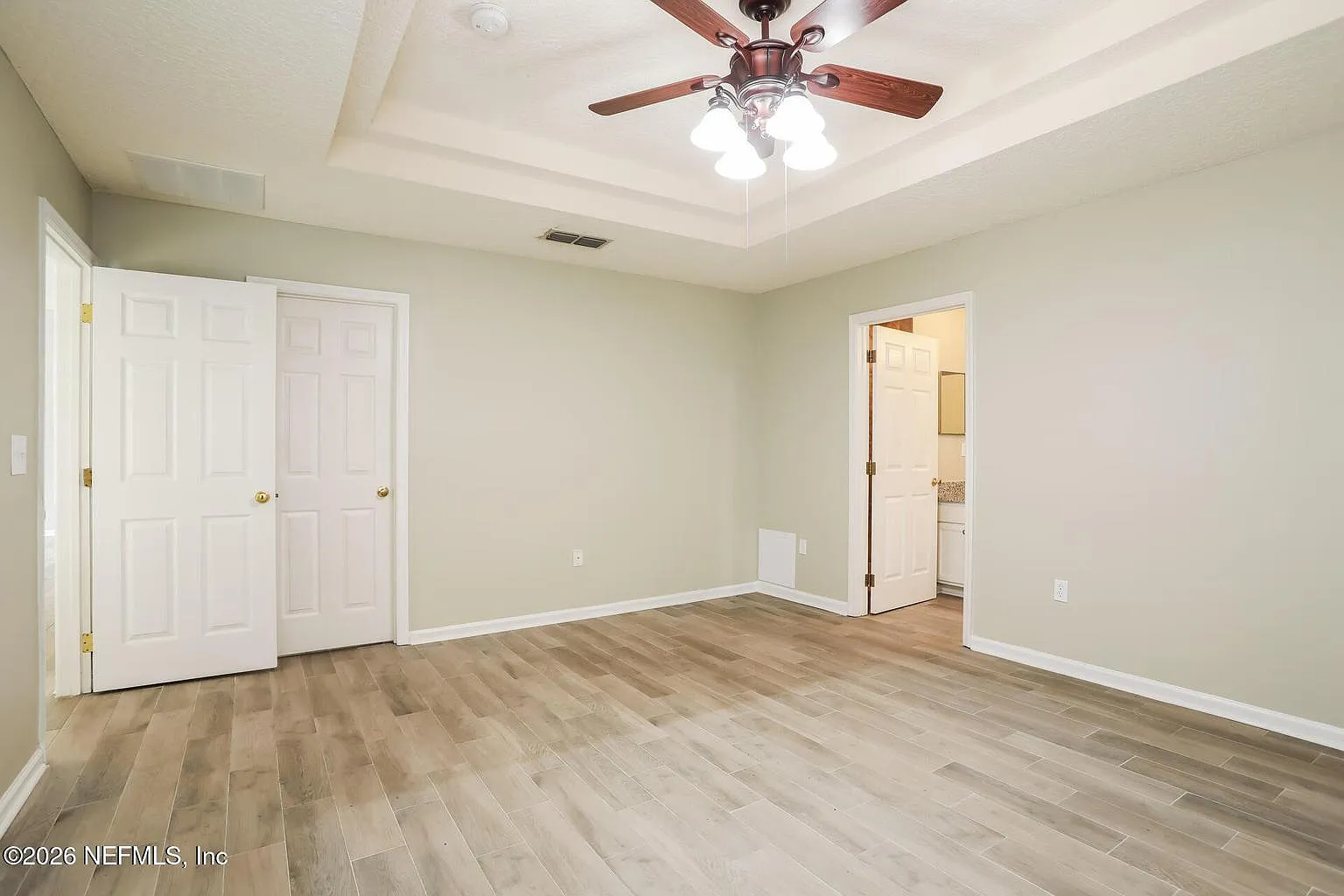 4 bed, 1630 sqft, $2,050 — Photo 3