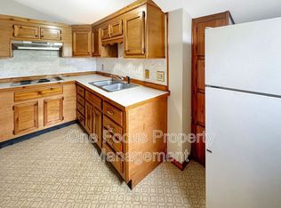 400 Railroad St APT 10, Jersey Shore, PA 17740