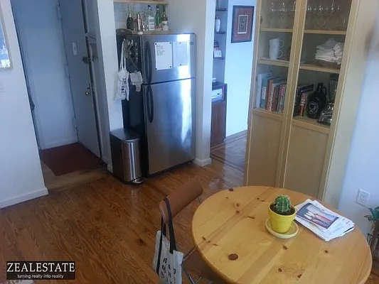 Rented by ZealEstate Group Inc | media 6