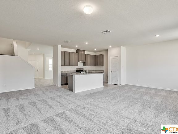 3rd image of 546 Deer Crest Dr