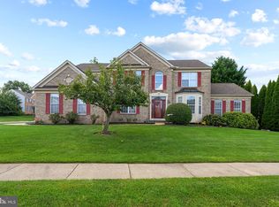 18 Hummingbird Ln, Newark, DE 19711