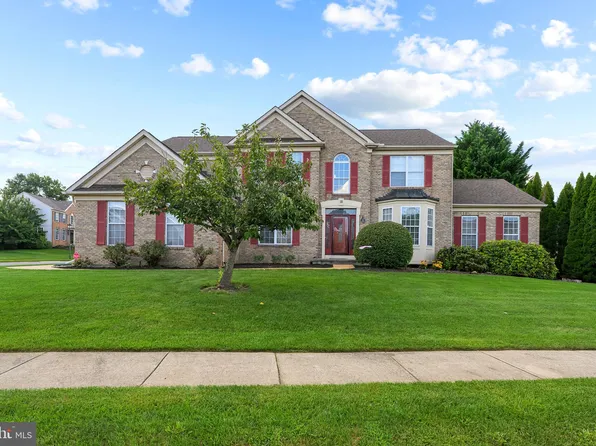 18 Hummingbird Ln, Newark, DE 19711