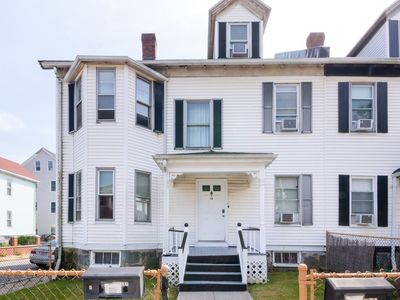 26 Minot St, Dorchester, MA, 02122