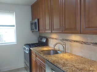 254-36 75 Ave #2ND FLR, Glen Oaks, NY 11004