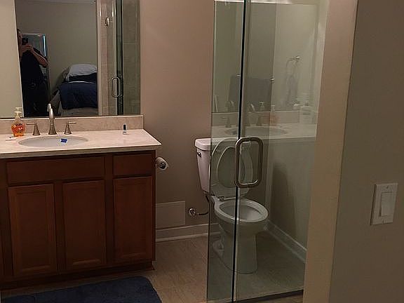 4th image of 2100 Ocean Dr #6F